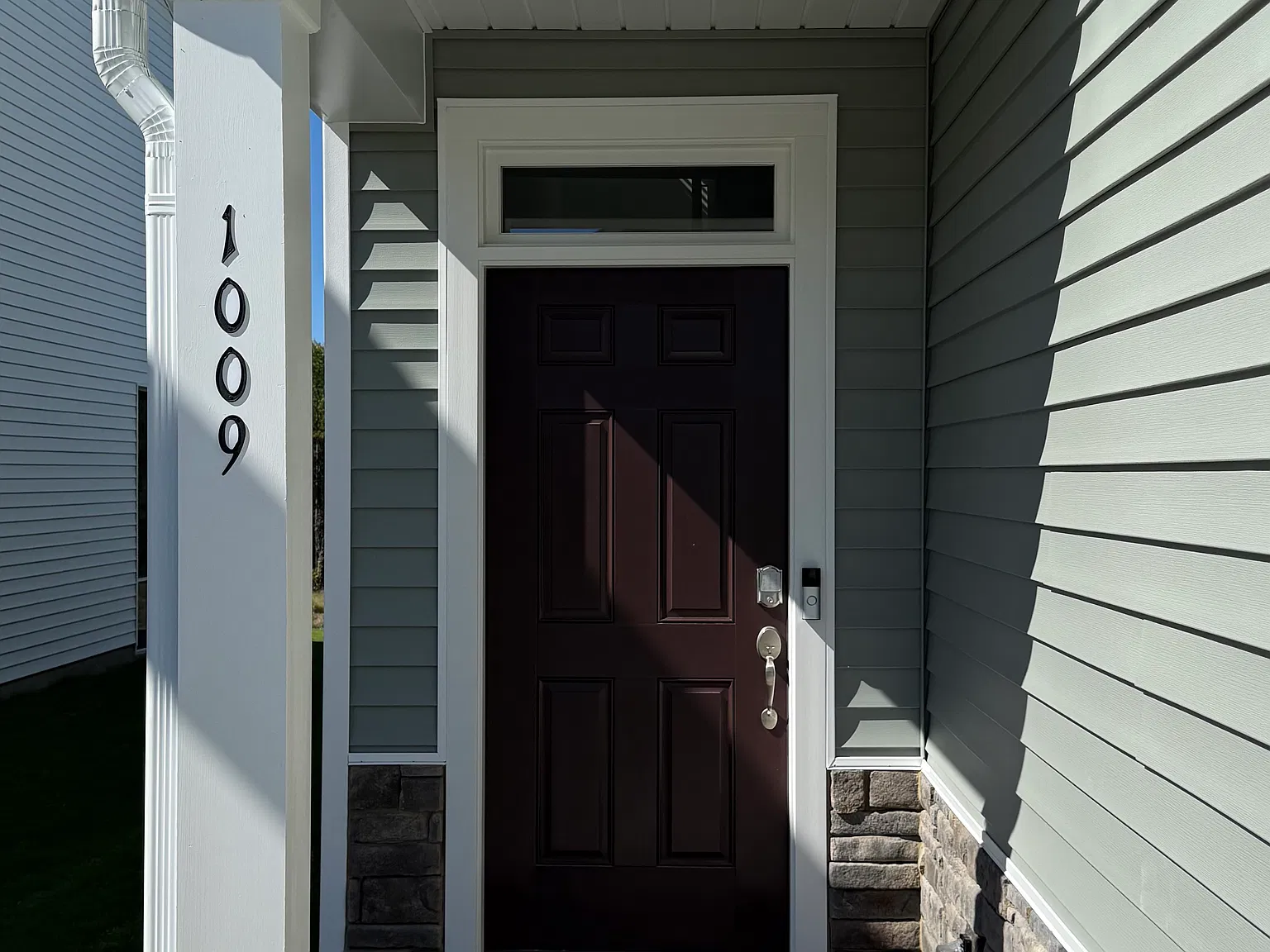 3 bed, 1924 sqft, $2,300 — Photo 3