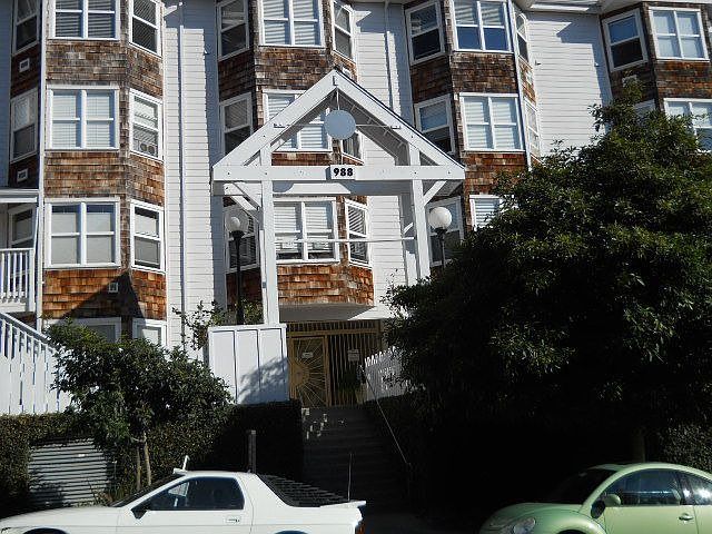 1st image of 988 Fulton St APT 134