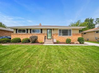 1520 David Ave, Parma, OH 44134