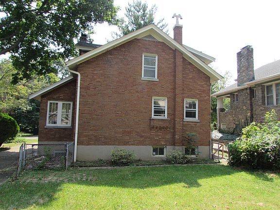 4th image of 3118 Daytona Ave