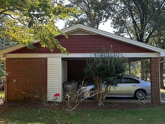 3rd image of 5574 Laurel Ln NW