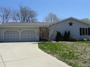 10 S 17th St, Clear Lake, IA 50428