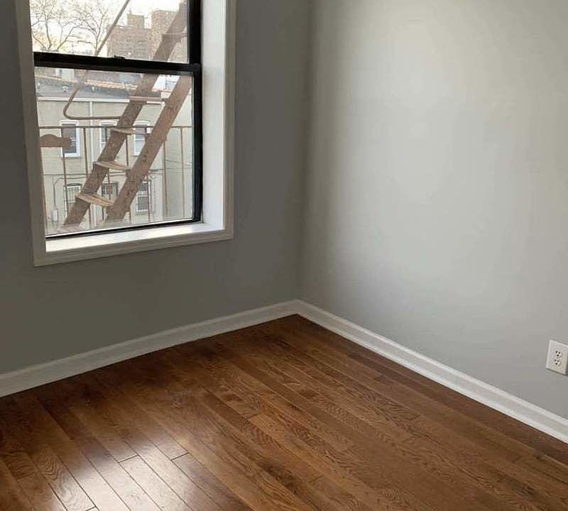 2nd image of 1092 President St #2