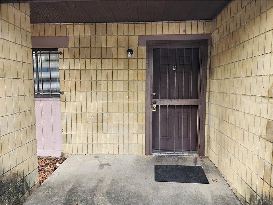 1st image of 806 SW 64th Ter APT A
