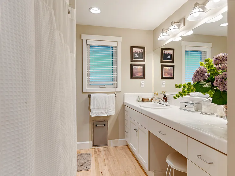 6688 Latyson Ln NE — Photo 13