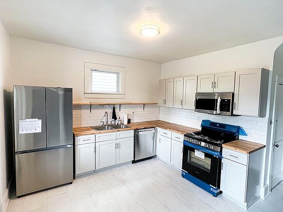 5th image of 703 E Park Ave