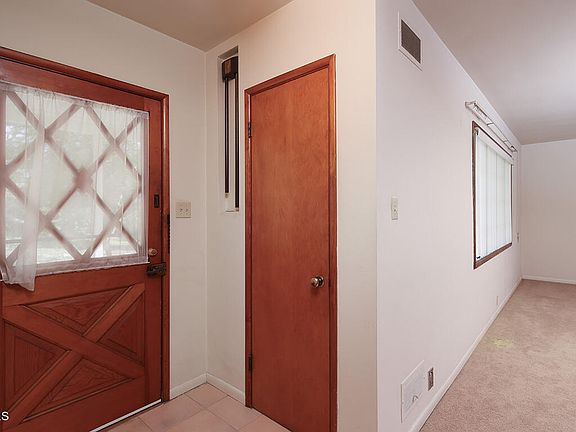 5th image of 5045 Rosemont Ave