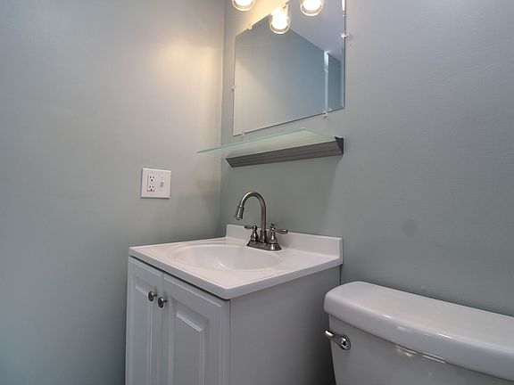 5th image of 23-25 Brown St APT 105