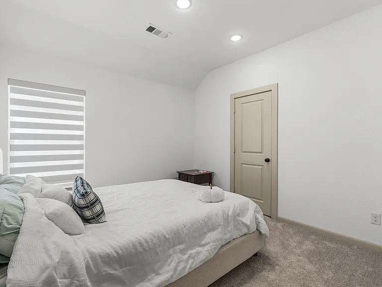 9540 Hedge St — Photo 34