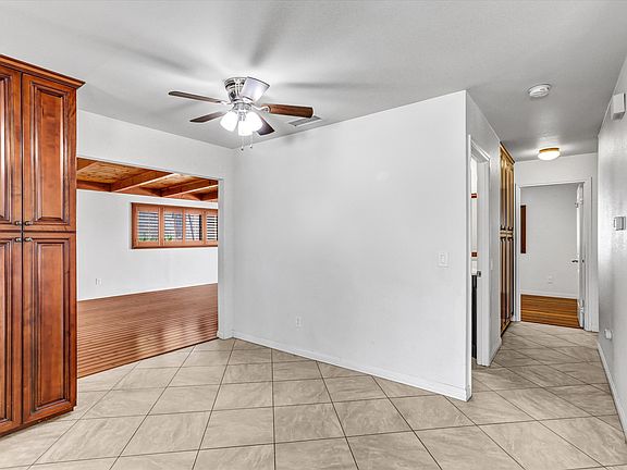 4th image of 2683 Caulfield Dr