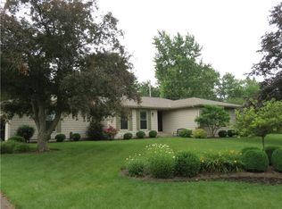 2944 Meadowbrook Dr, Sidney, OH 45365