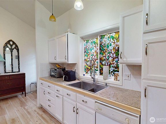 5th image of 82 Machias Loop