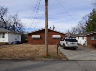 15 Young Dr, Saint Louis, MO