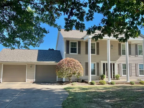 11315 Indian Hills Dr NE, Bolivar, OH 44612