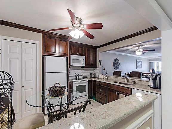 4th image of 5733 Deauville Cir