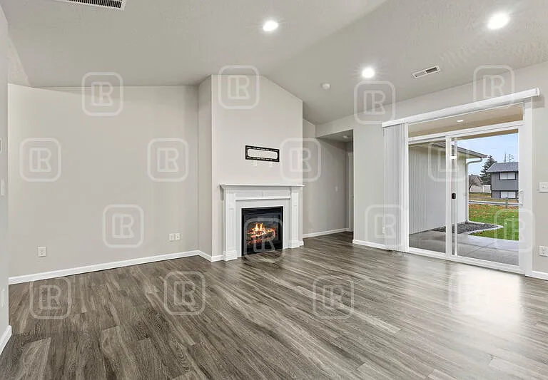 17020 E Knox Ln — Photo 8