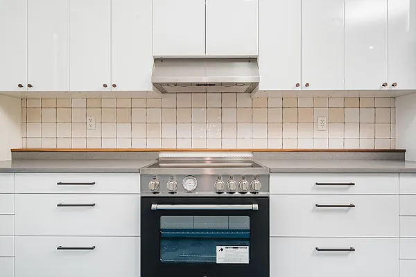 Rented by Compass | media 22