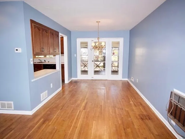 1425 Boynton Ave — Photo 5