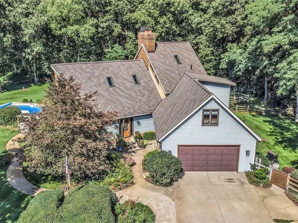 65510 Dailey Rd, Edwardsburg, MI 49112