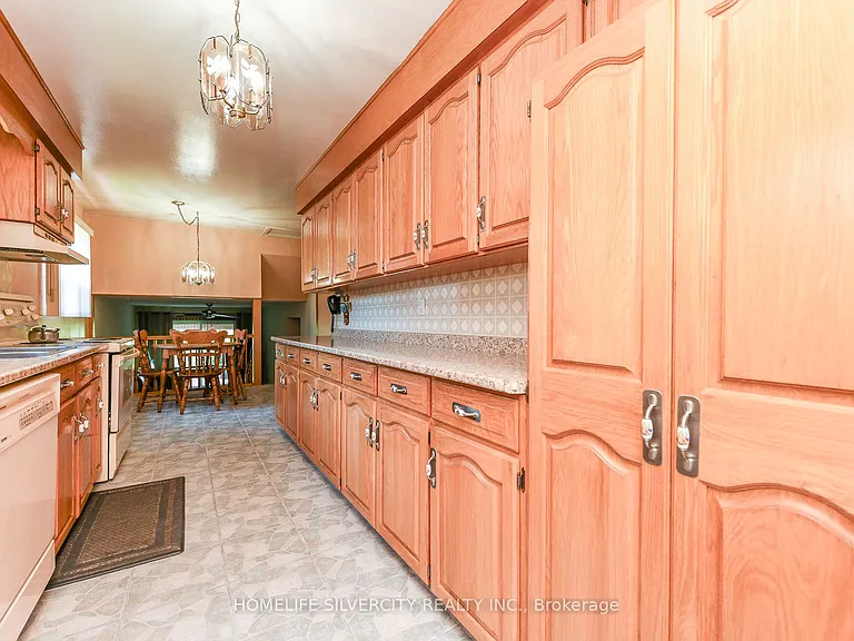 7378 Bybrook Dr — Photo 21