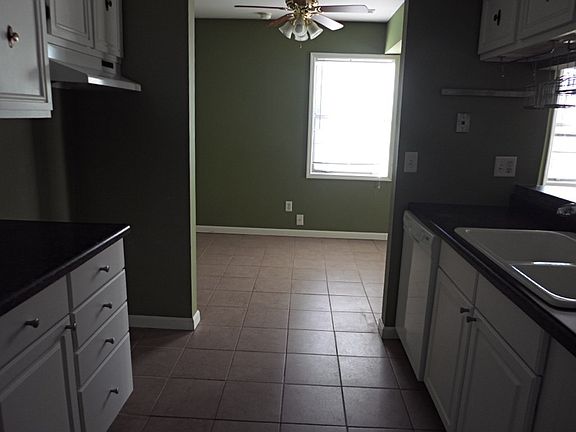 4th image of 4637 London Dr