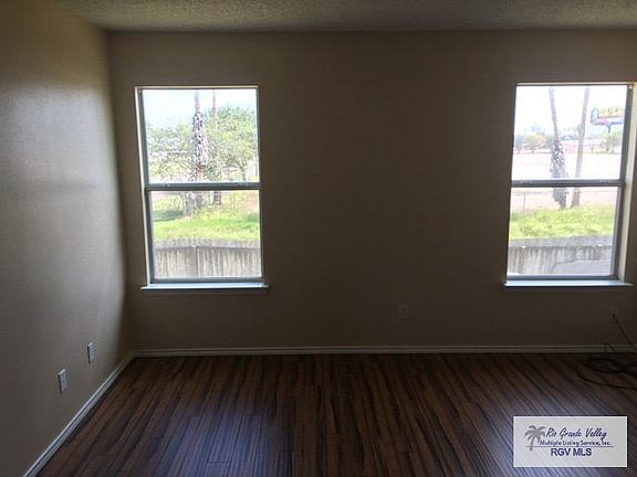 5th image of 26354 Meredith St