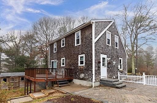 2nd image of 221 Bournehurst Dr