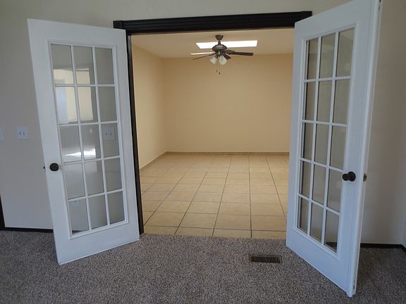 3rd image of 2413 Clover Glen Dr
