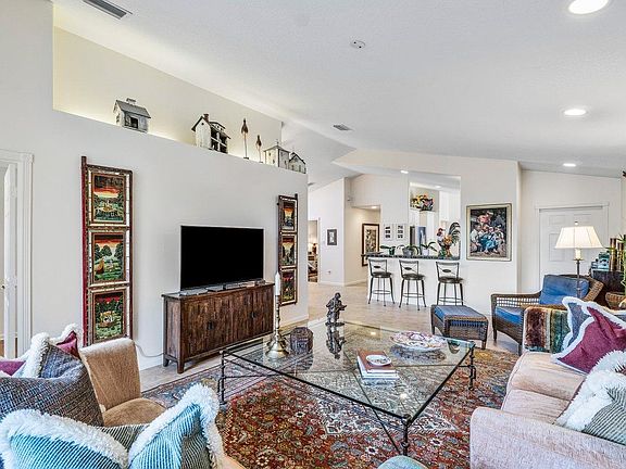 3rd image of 13207 La Sabina Dr