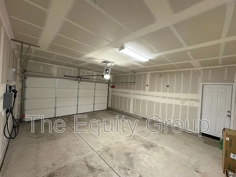 1336 W Porter Ct — Photo 5