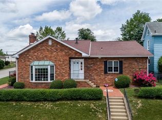 990 Bruce St, Washington, PA 15301