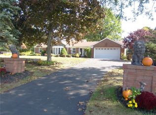 8587 Lake Street Rd, Le Roy, NY 14482