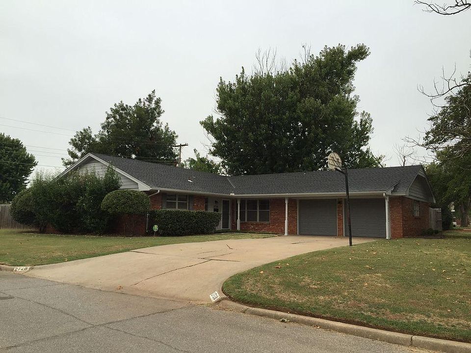 1st image of 2728 Carlton Way