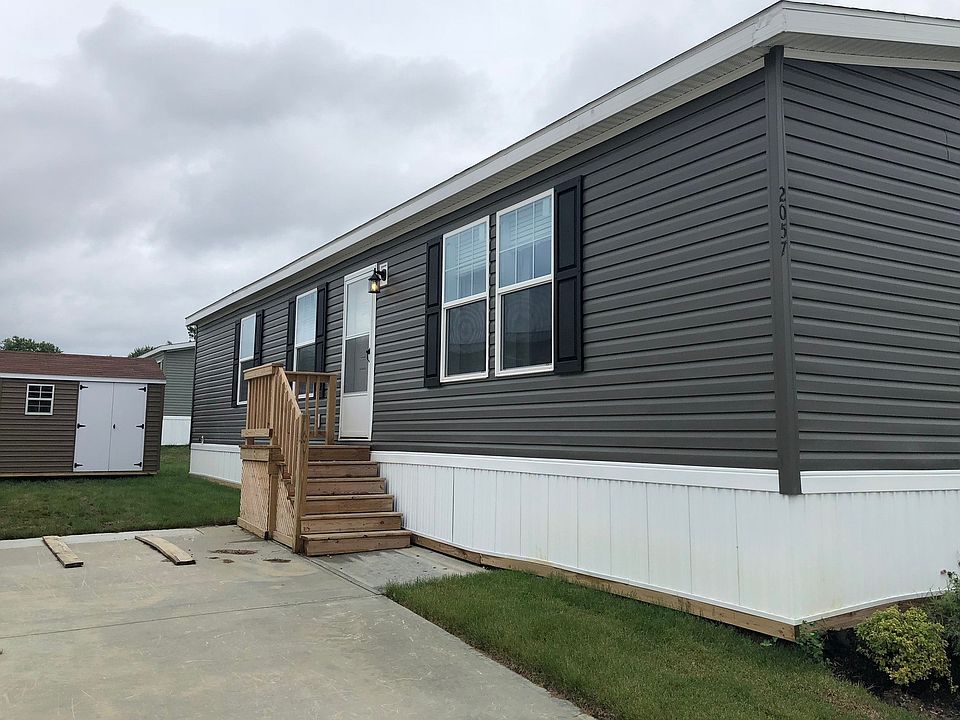 1st image of 225 Pebble Creek Dr #281