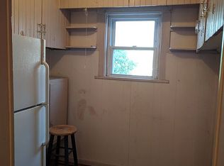 2722 N Calvert St, Baltimore, MD 21218