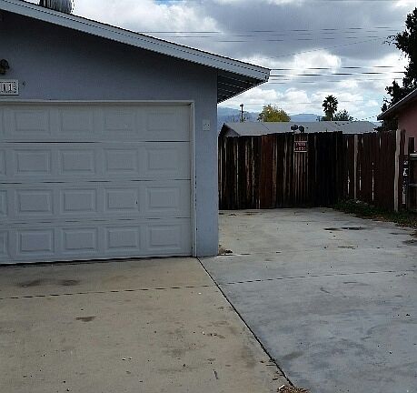 4th image of 611 S Camino Los Banos