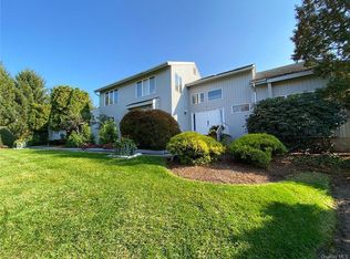 4 Sunswept Dr, New Fairfield, CT 06812