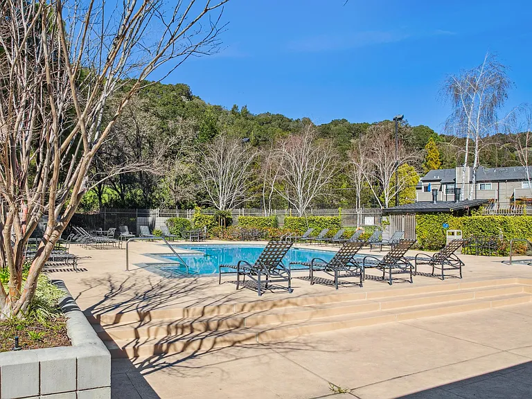 600 Canyon Oaks Dr #F — Photo 51