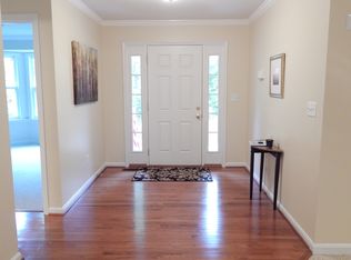 321 Stratford Cir, Locust Grove, VA 22508