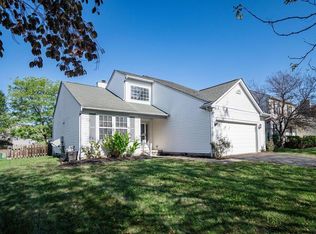 409 Lockmead Dr, Pataskala, OH 43062