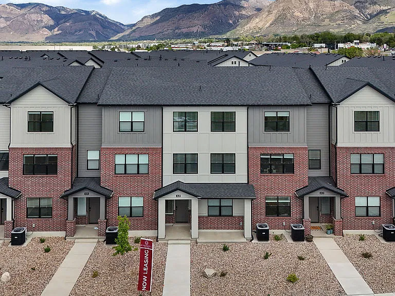 Riverwell Townhomes — Photo 11