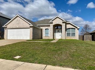 2205 Primrose Trl, Mansfield, TX 76063