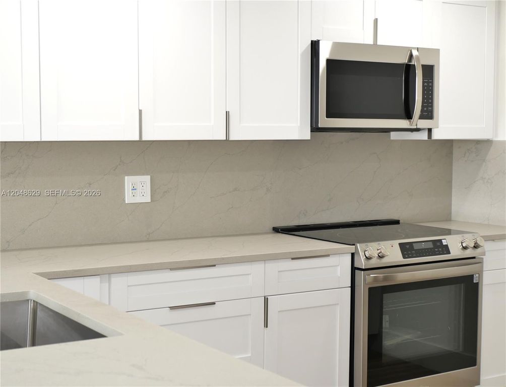 3080 N Course Dr APT 602, photo 6