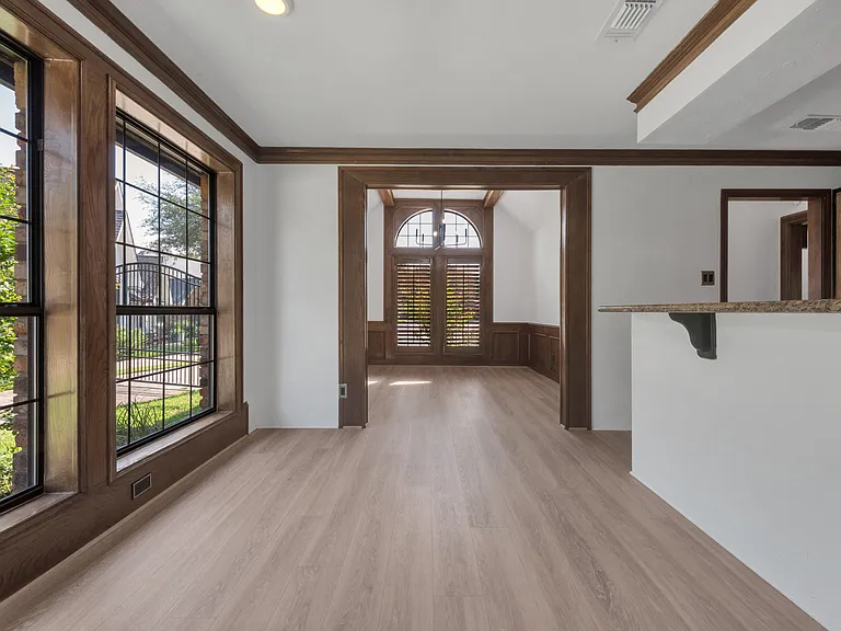 543 Indian Creek Dr — Photo 10