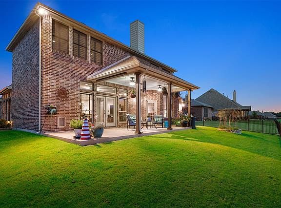 4th image of 1936 Fair Parke Ln