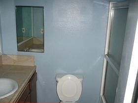 5th image of 918 Forest St