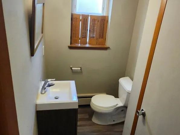 6813 W Hampton Ave., 6813 W Hampton Ave #B, Milwaukee, WI 53218