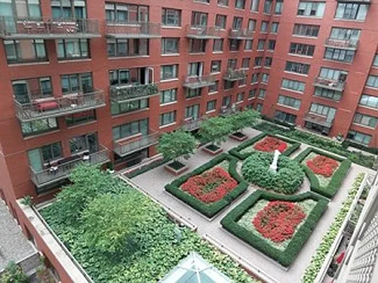 Rented by NY Living Solutions | media 59