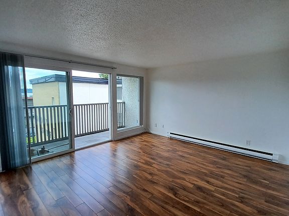 3rd image of 9551 Rainier Ave S APT 102
