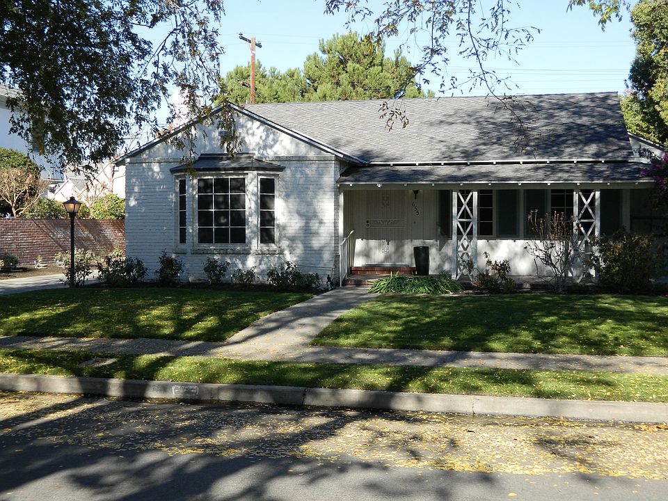 1st image of 655 E Carmen Ave